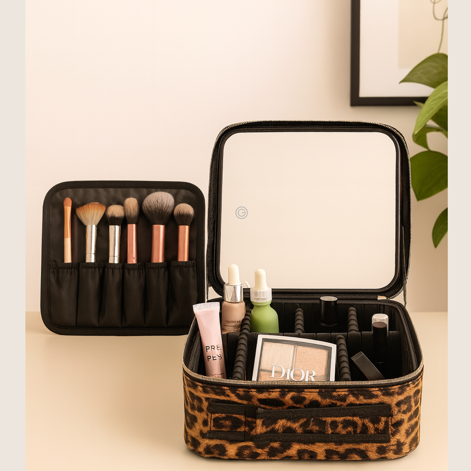 Cosmetiquero glowcase en uso en baño interior
