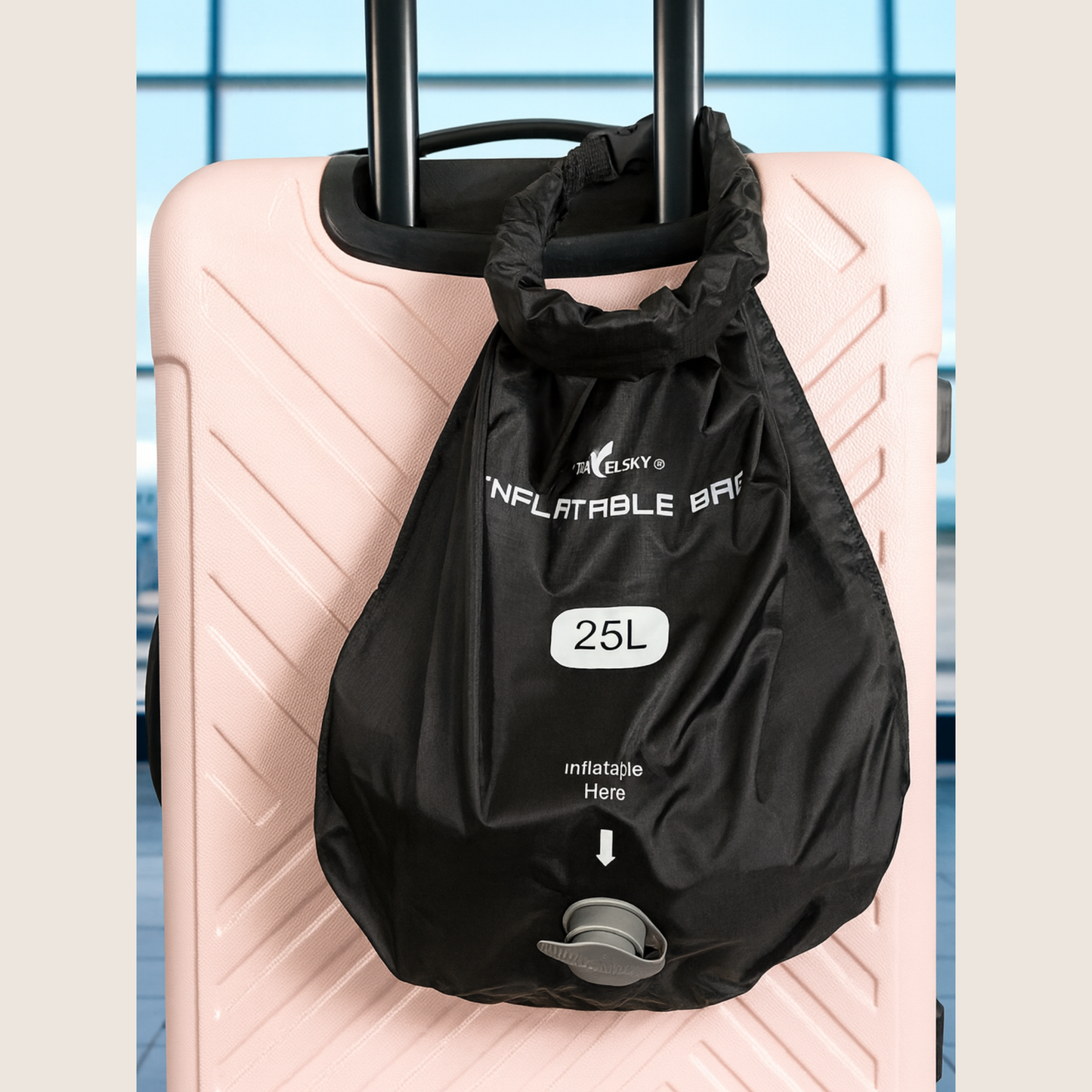 bolsa del reposapies inflable airrest colgada en una maleta